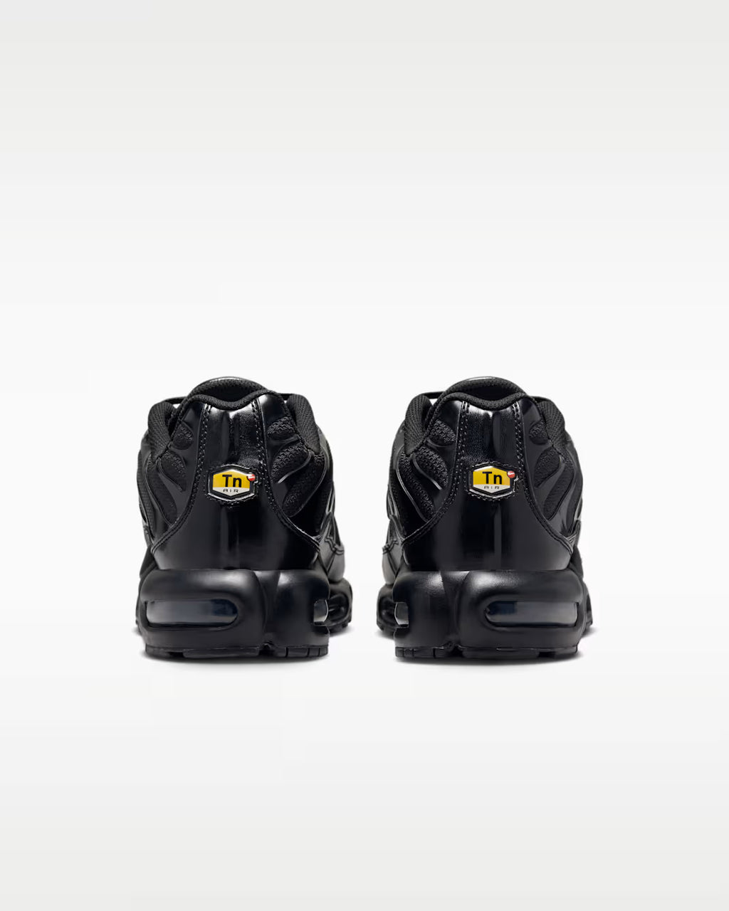 Nike Air Max Plus – Triple Black (Tn)