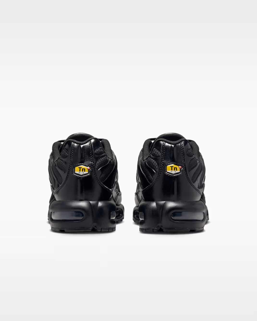 Nike Air Max Plus – Triple Black (Tn)