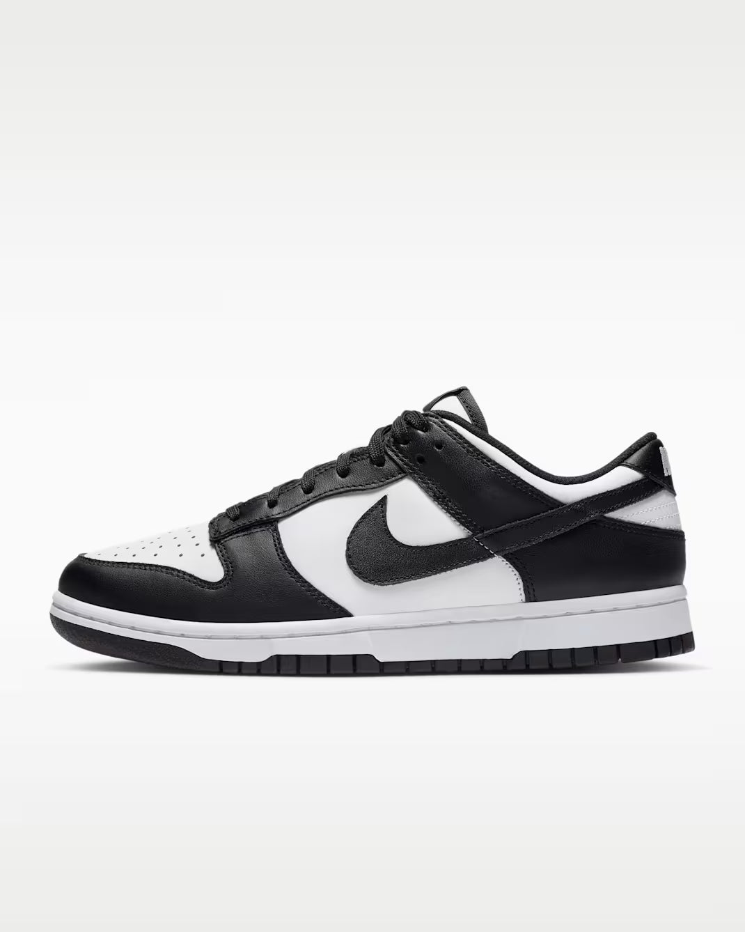 Nike SB Dunk Low "Panda"