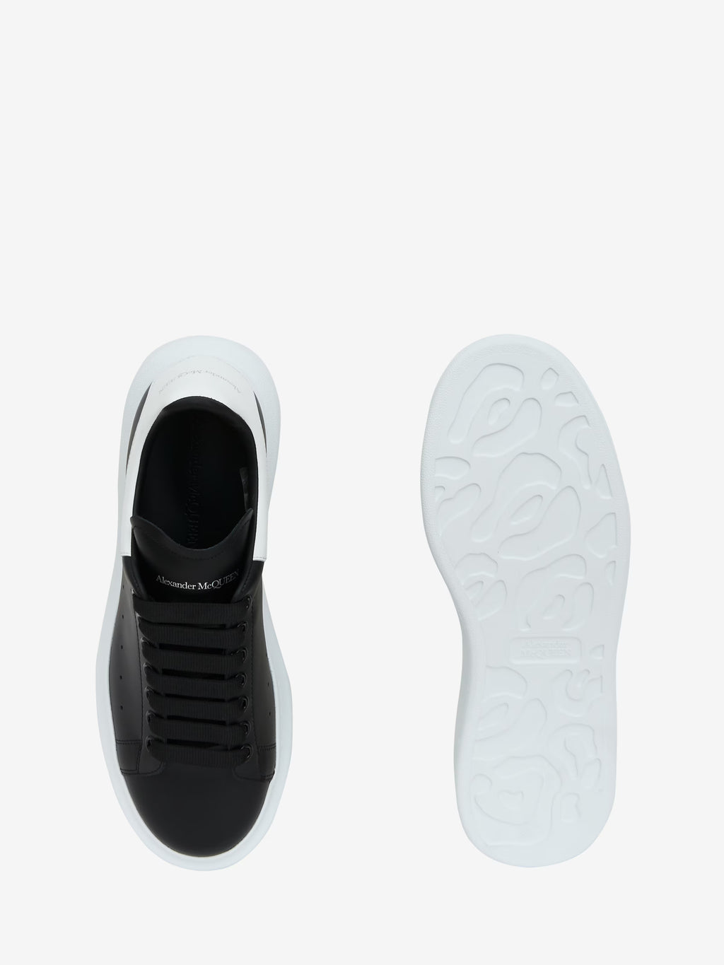 Alexander McQueen – Oversized Sneaker (Black/White)