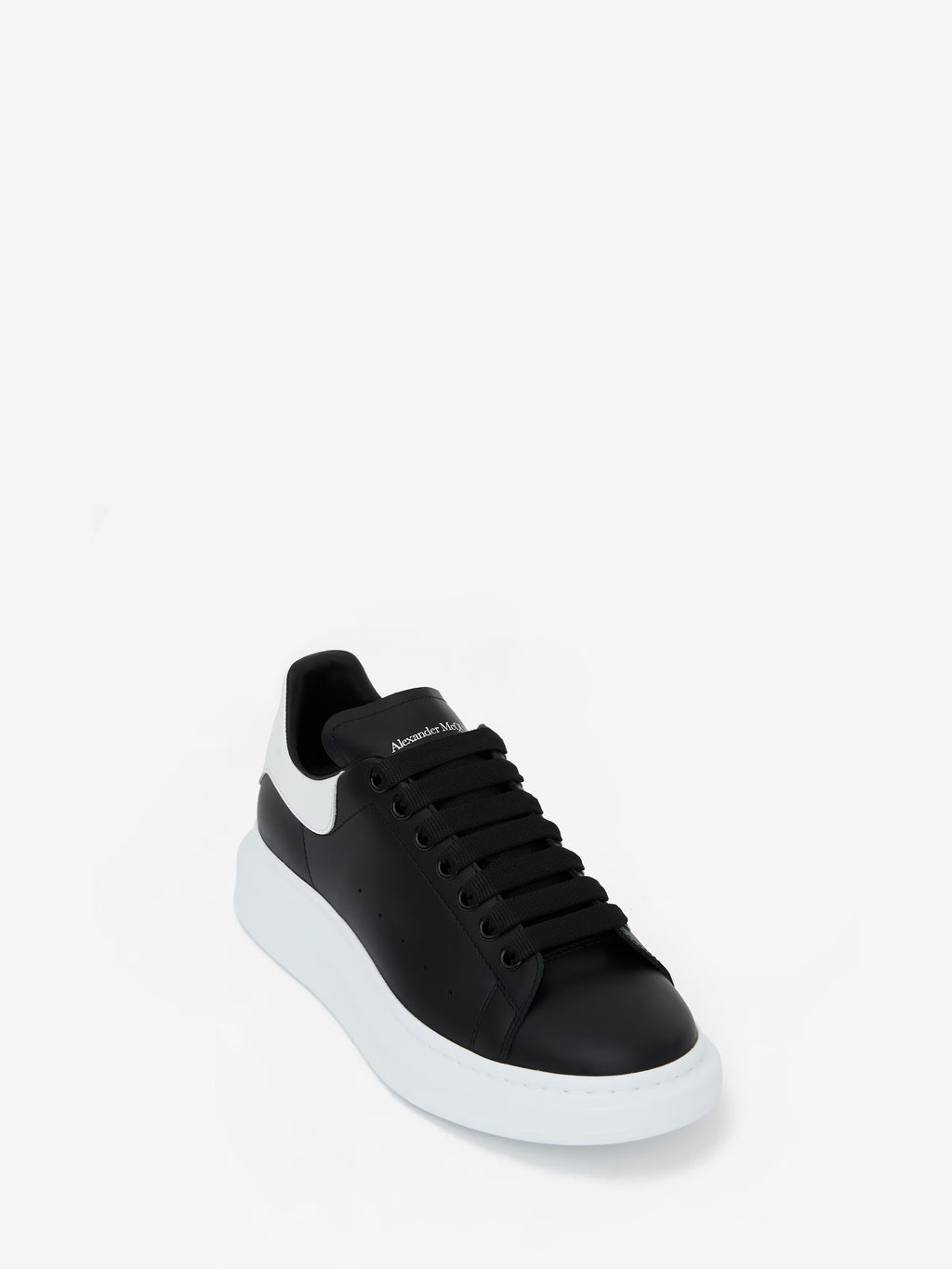 Alexander McQueen – Oversized Sneaker (Black/White)